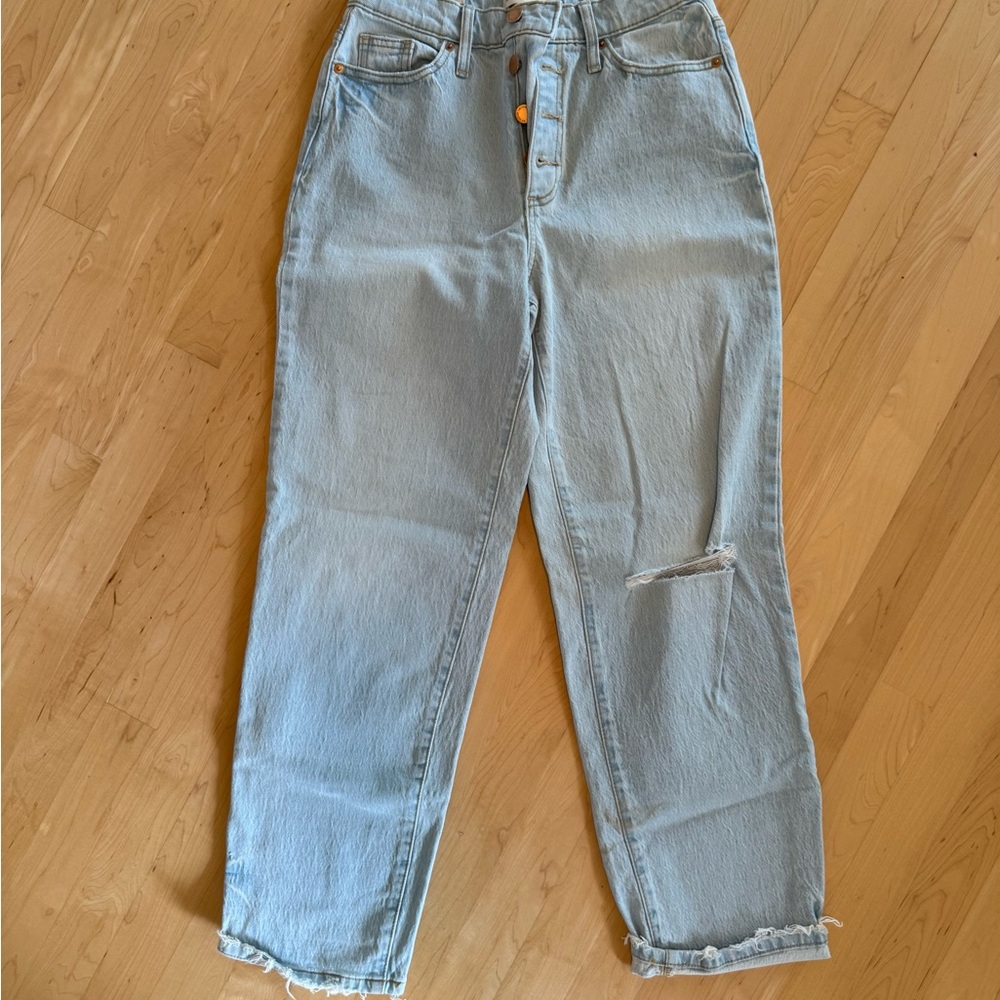 Universal Thread Straight Leg Jeans
